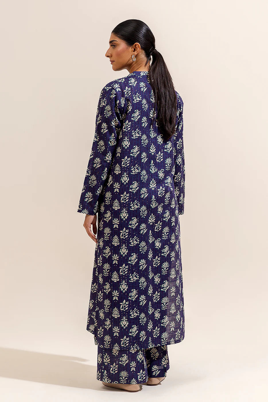 2 Piece Printed Khaddar Suit Raisin Tale