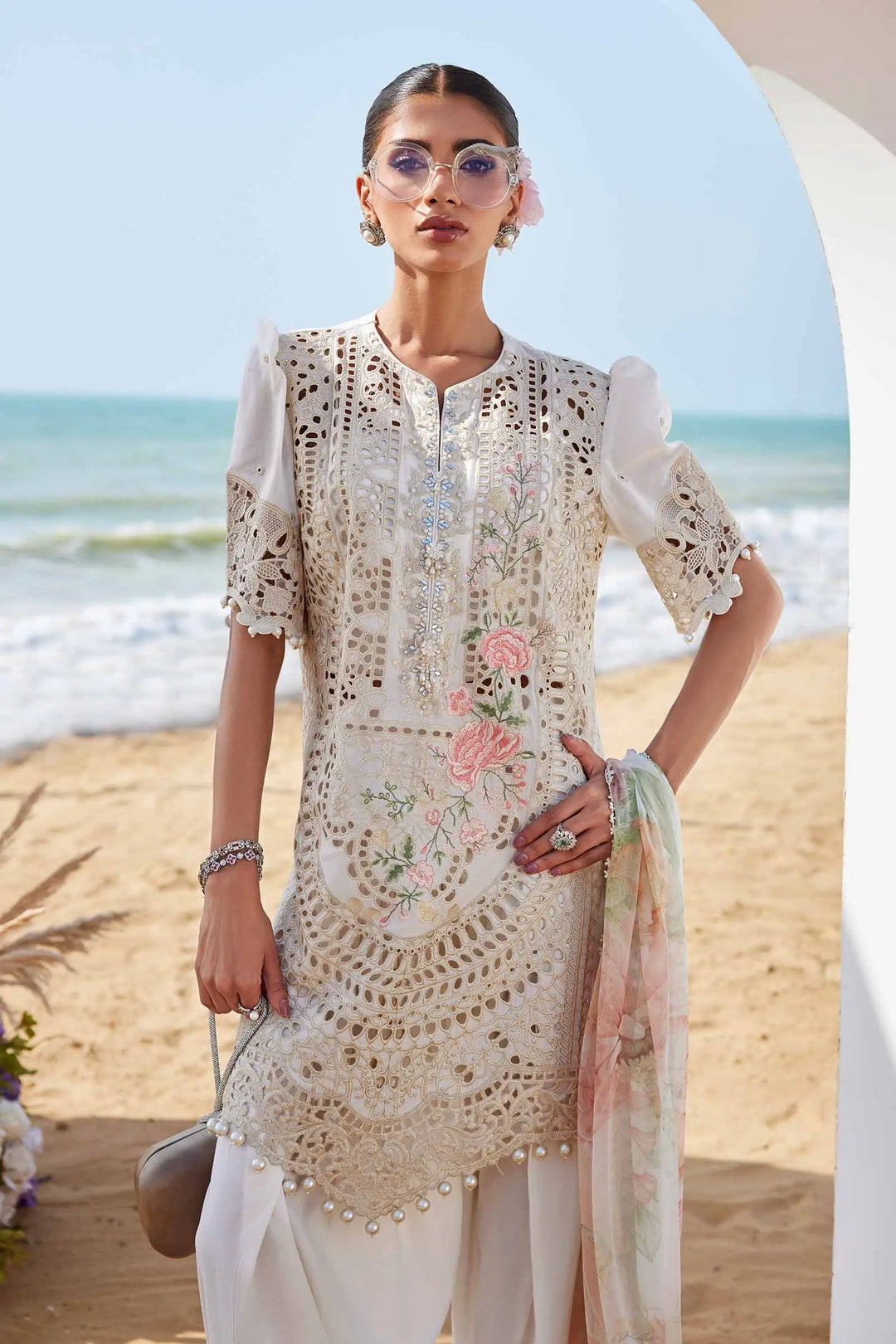 3PieceEmbroideredLawnSuit4