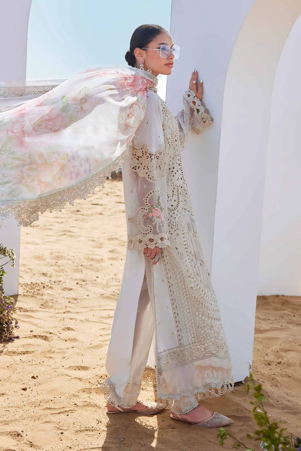 3PieceEmbroideredLawnSuit9
