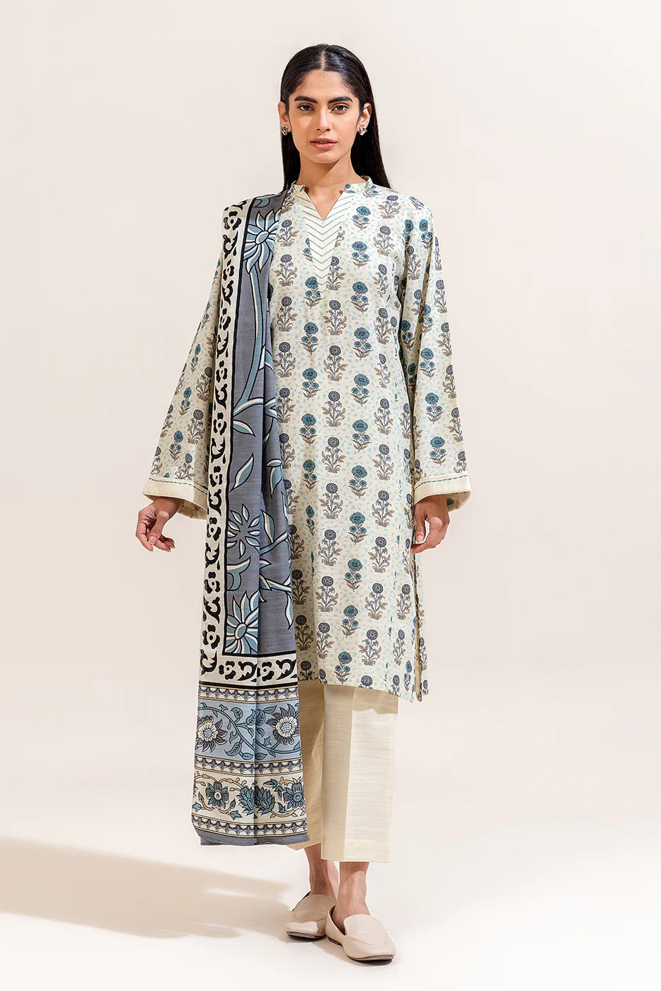 3 Piece Printed Khaddar Suit Dove Grey