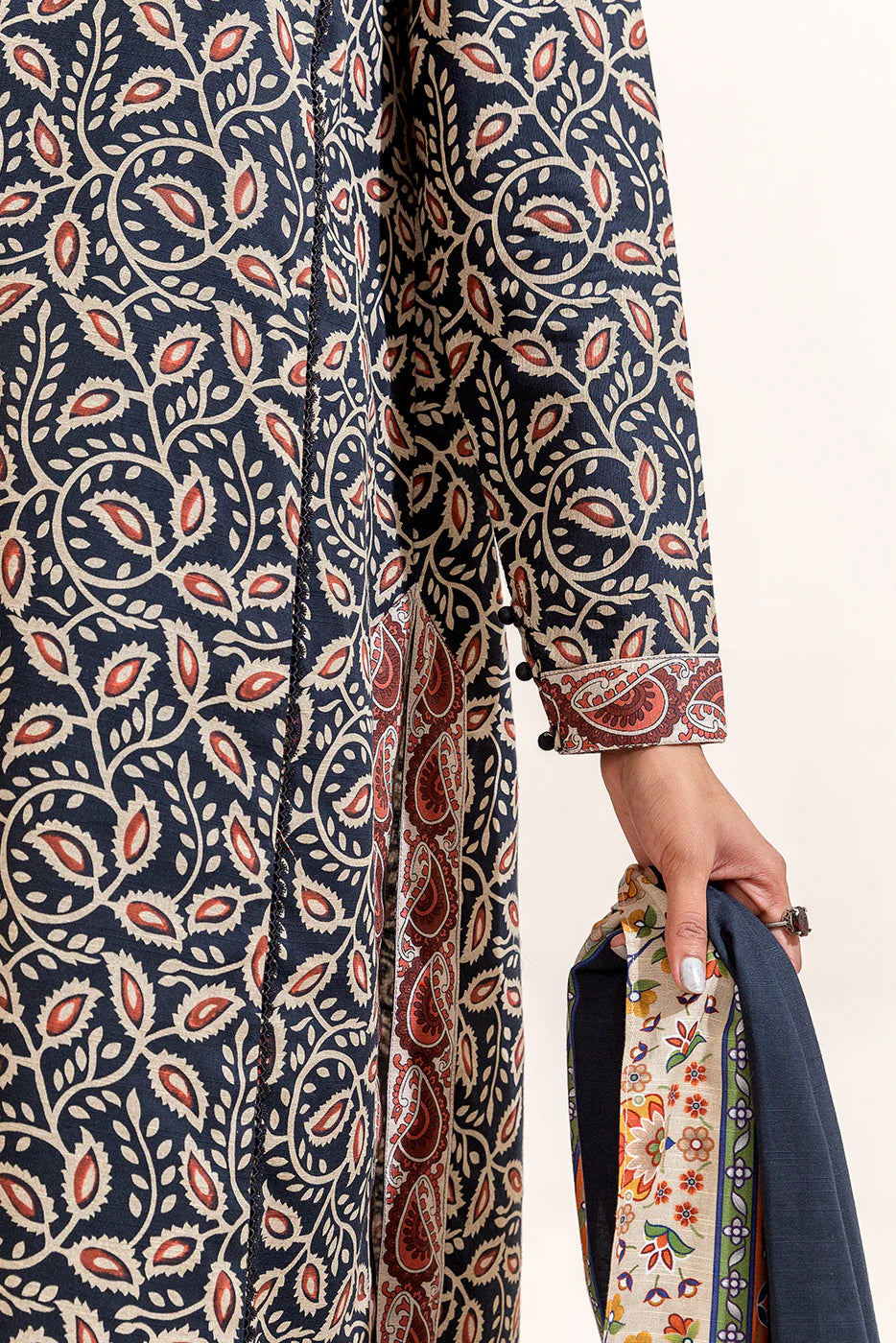3 Piece Printed Khaddar Suit Tribal Hale