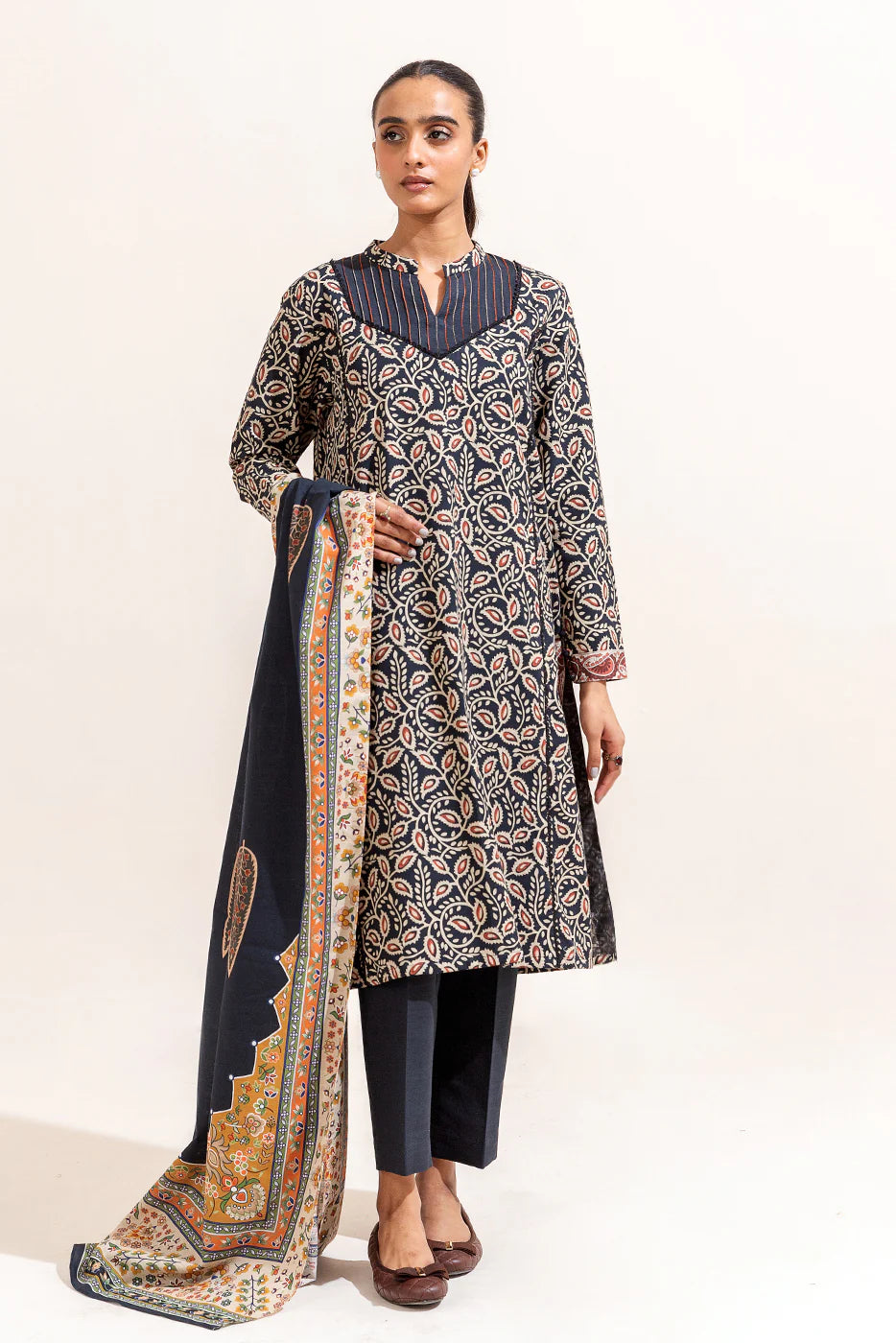 3 Piece Printed Khaddar Suit Tribal Hale