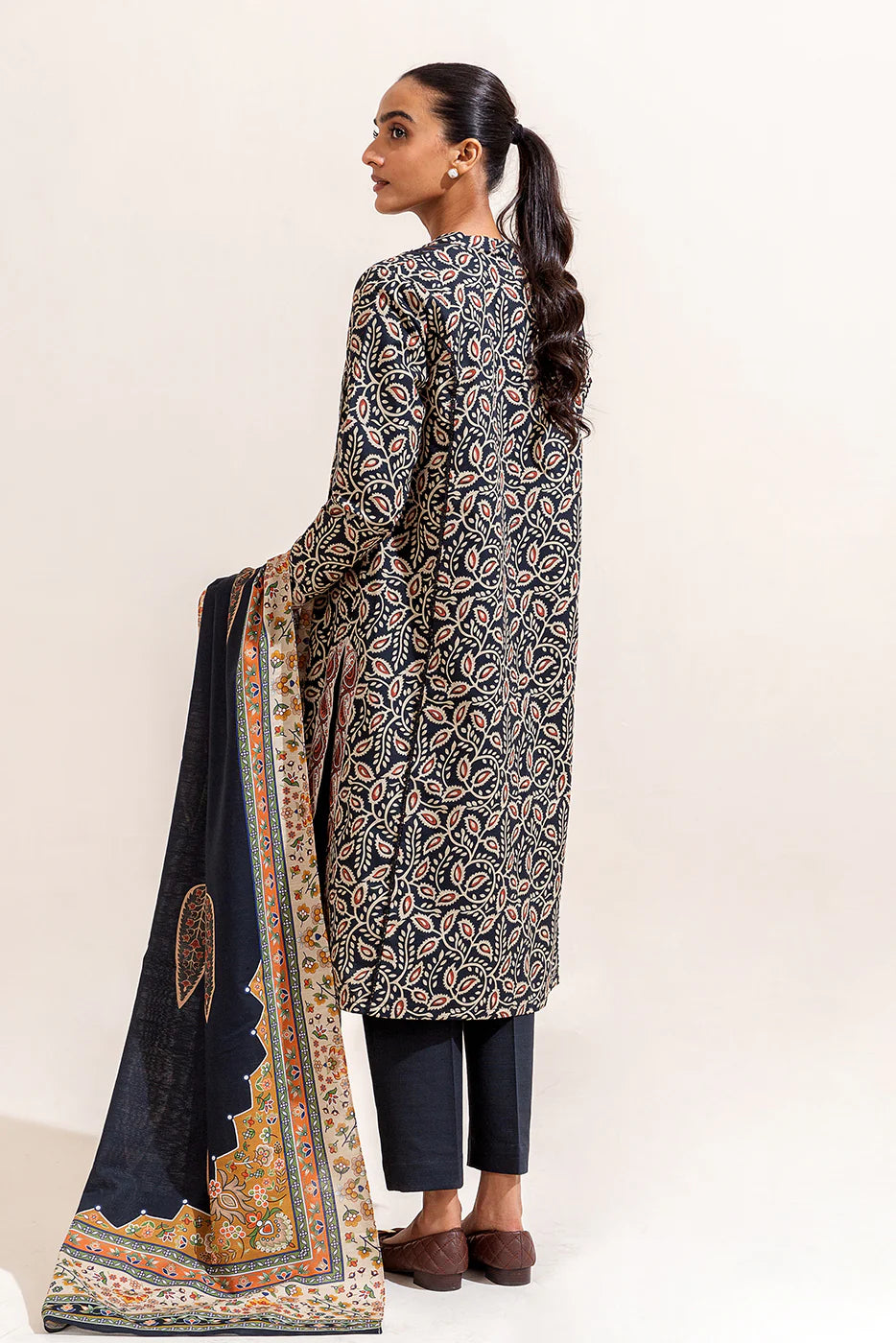 3 Piece Printed Khaddar Suit Tribal Hale