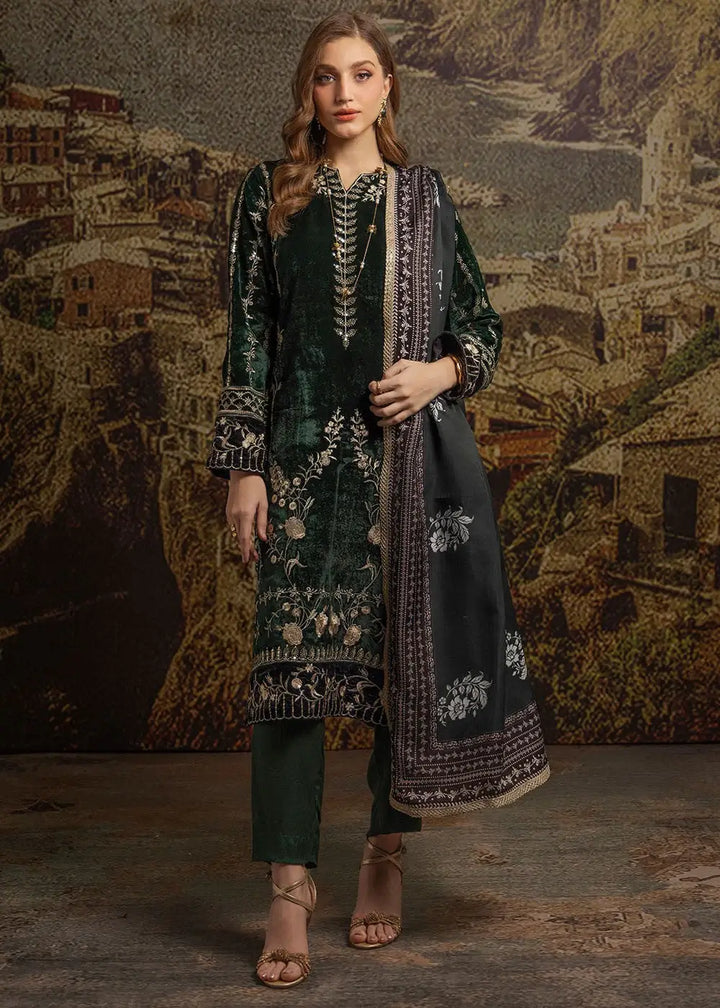 British Green Embroidered Velvet Suit – Merakish 3-Piece Unstitched