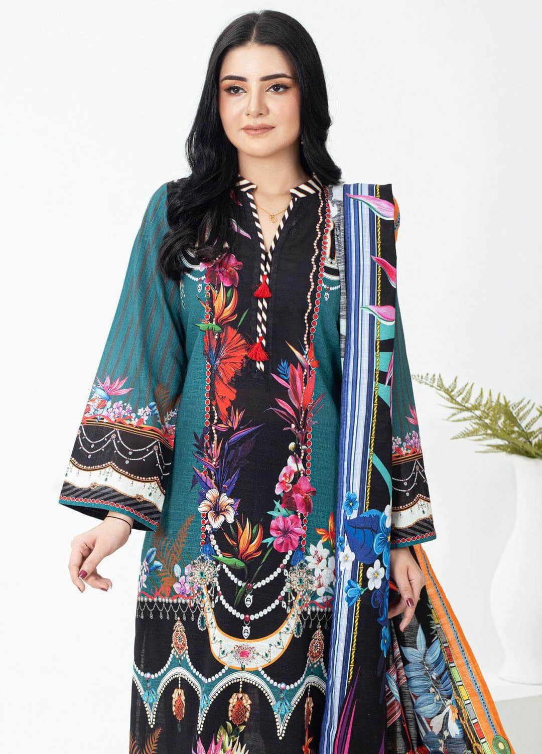 Gul Ahmed 3Pc Unstitched Printed Khaddar Suit – WR32010