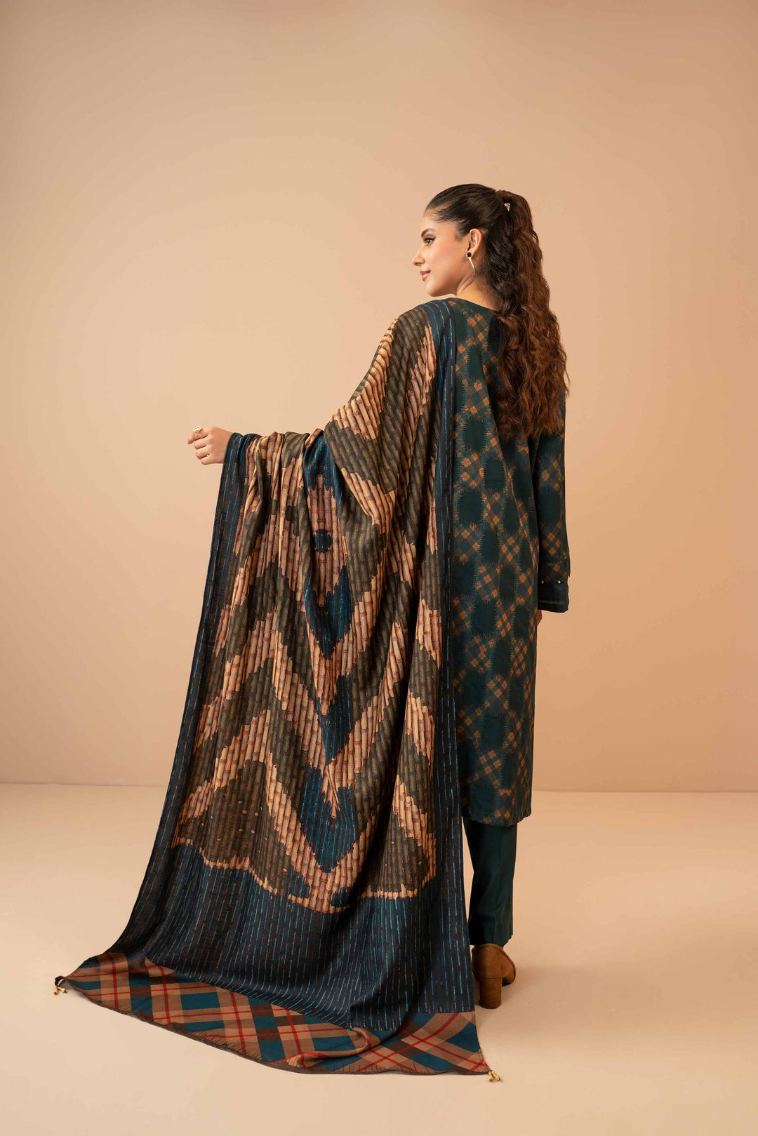 Nishat Winter Printed Jacquard Unstitched 3Pc Suit - 42303465