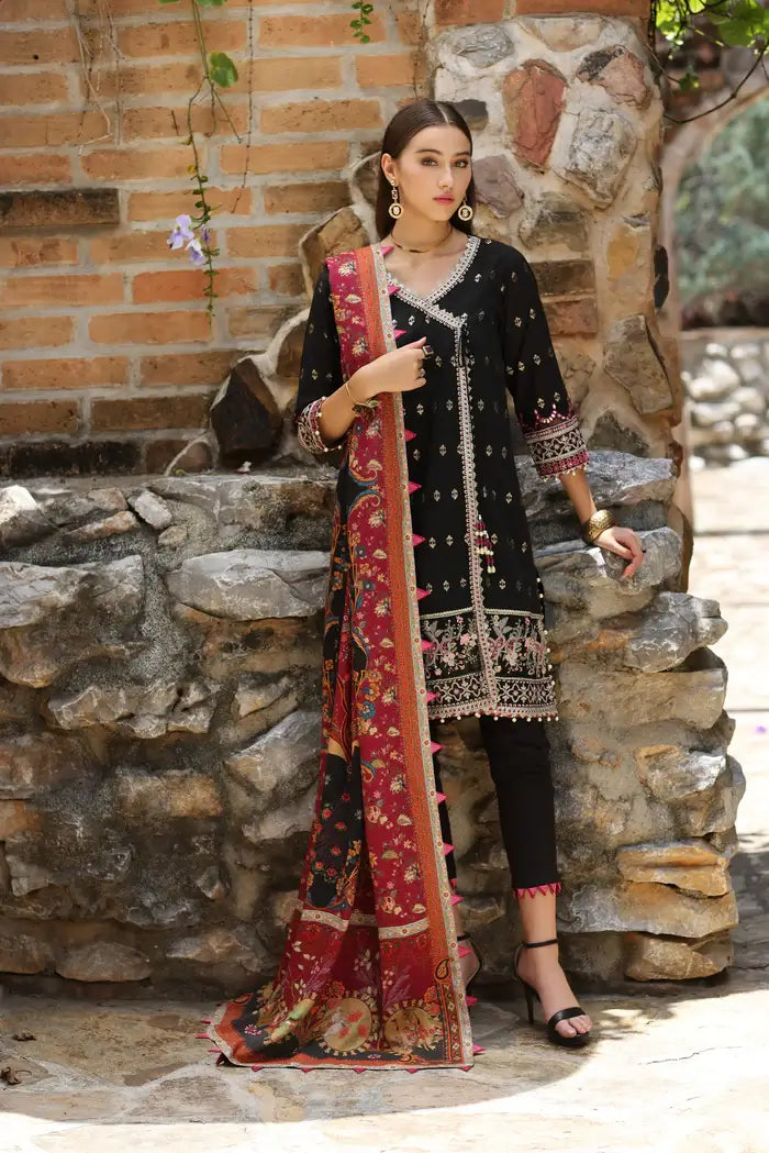 Noor By Saadia Assad D9 Black