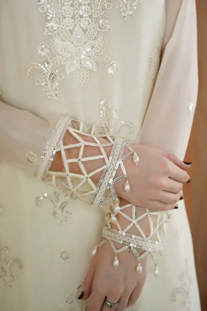 Nooreh Embroidered 3-Piece Unstitched Suit