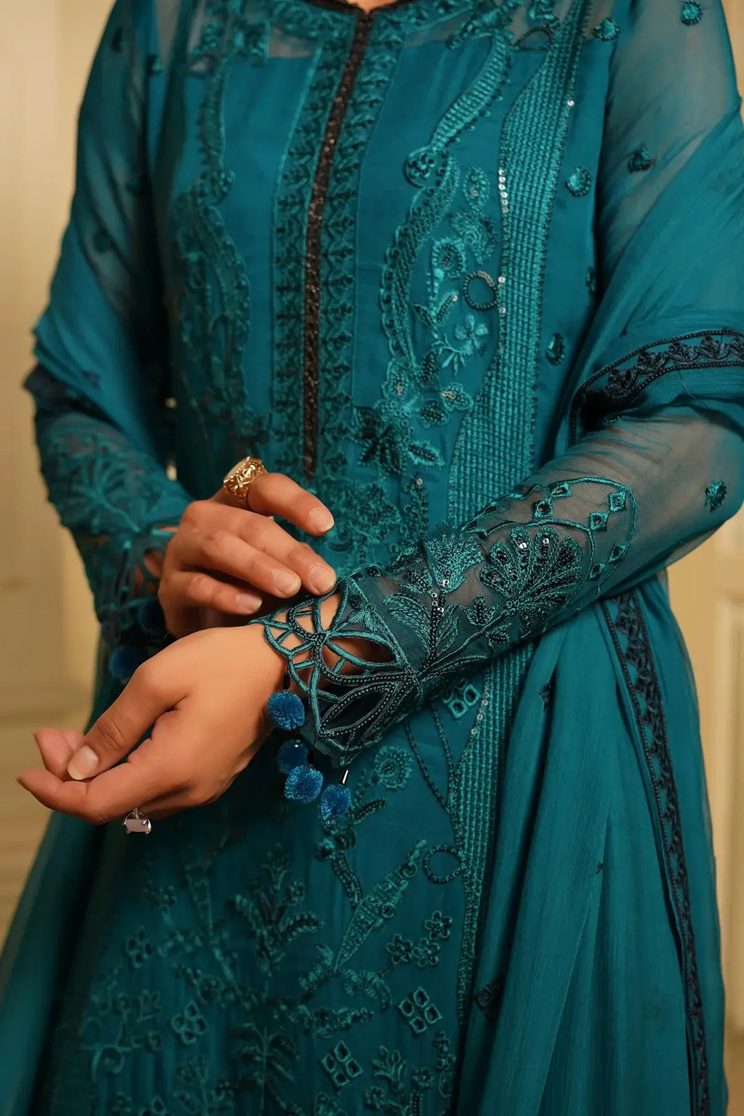 Sanvi Embroidered 3-Piece Unstitched Suit
