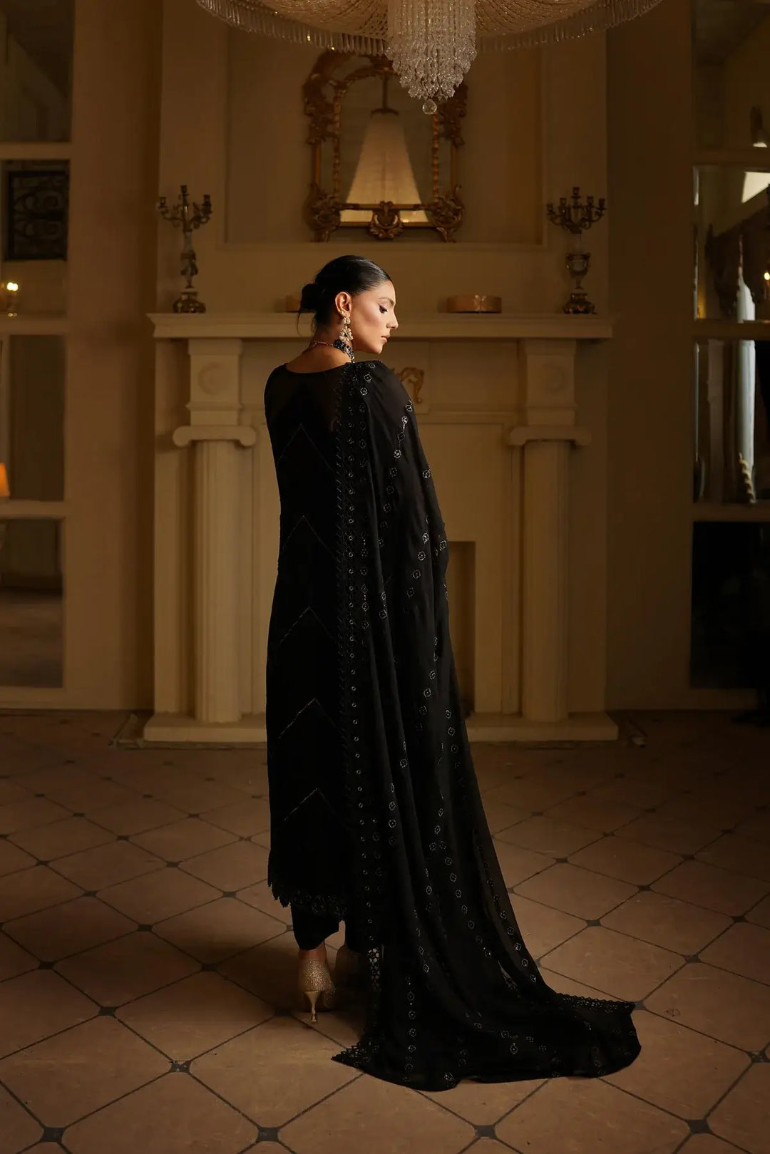 Tara Embroidered 3-Piece Unstitched Suit